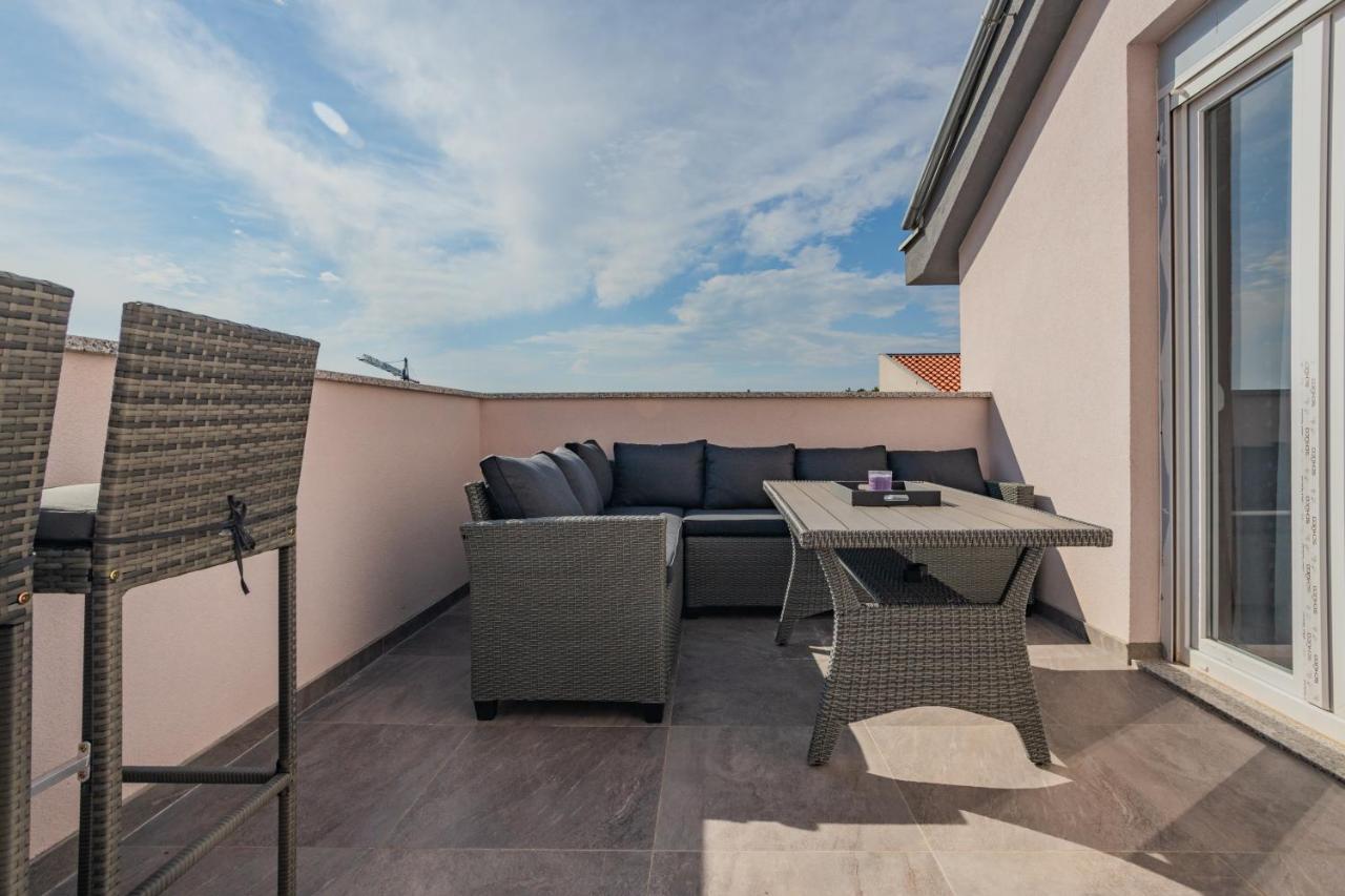 Seaview Apartments Roberta Ζαντάρ Εξωτερικό φωτογραφία