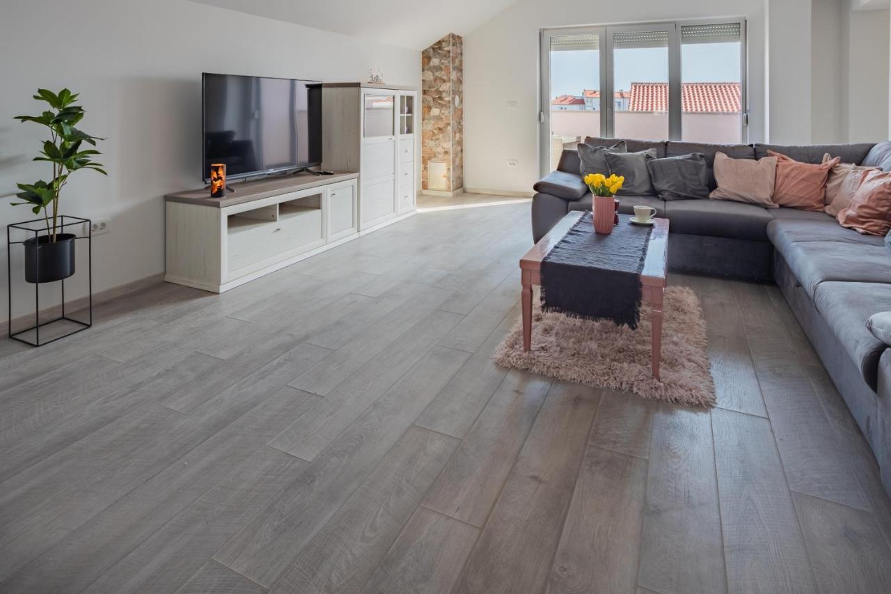Seaview Apartments Roberta Ζαντάρ Εξωτερικό φωτογραφία