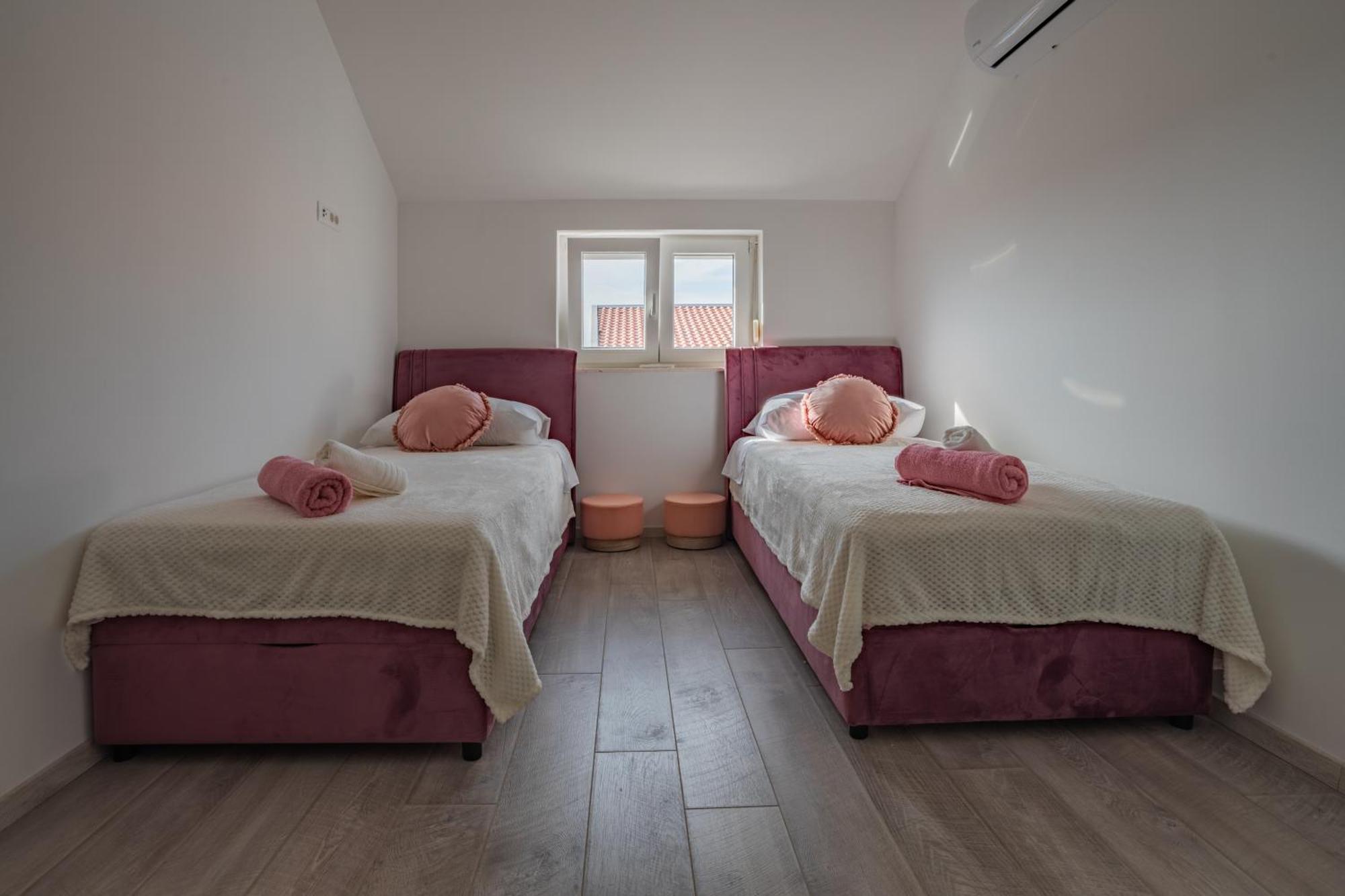 Seaview Apartments Roberta Ζαντάρ Εξωτερικό φωτογραφία